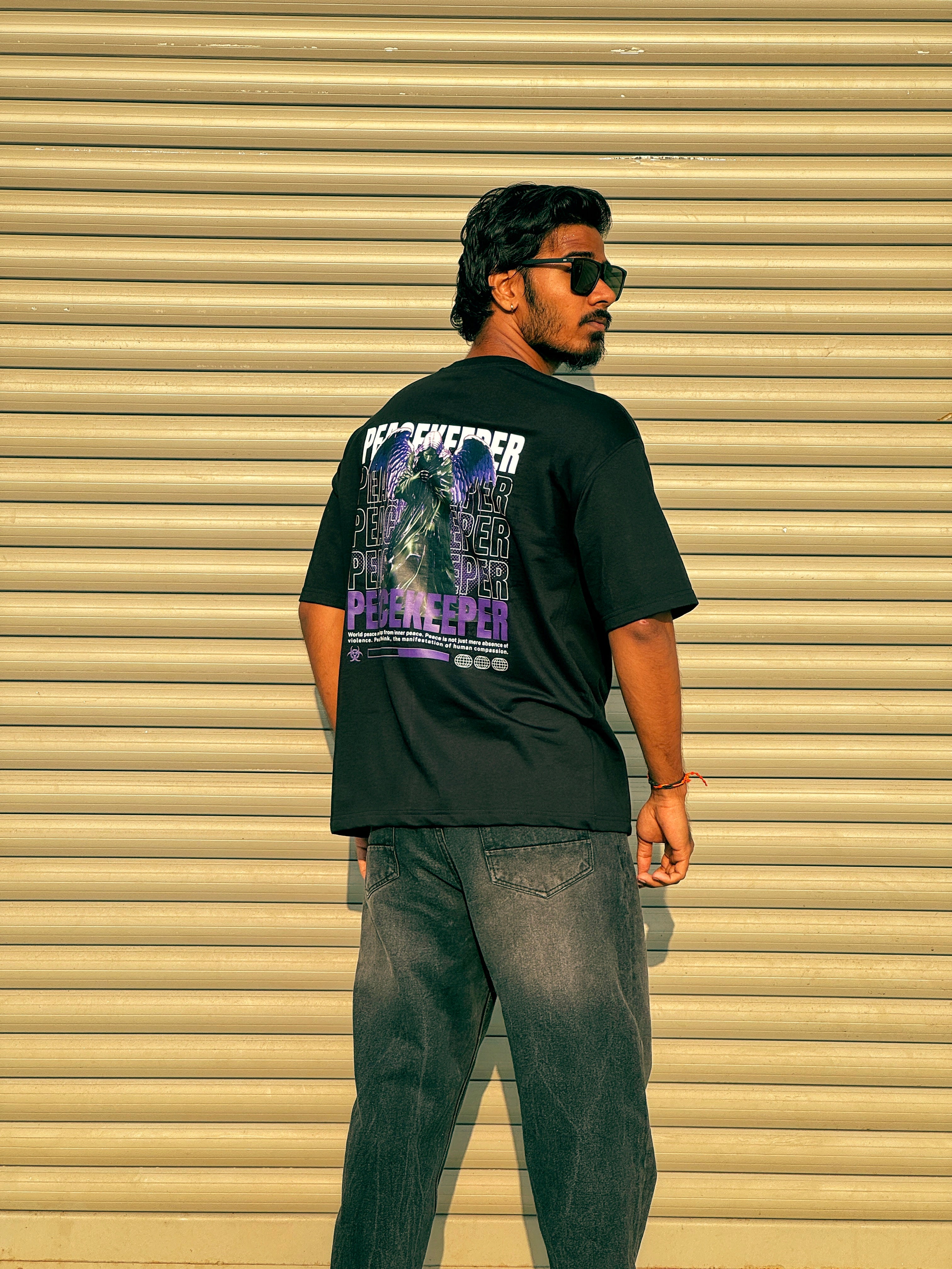 PEACEKEEPER OVERSIZED T-SHIRT