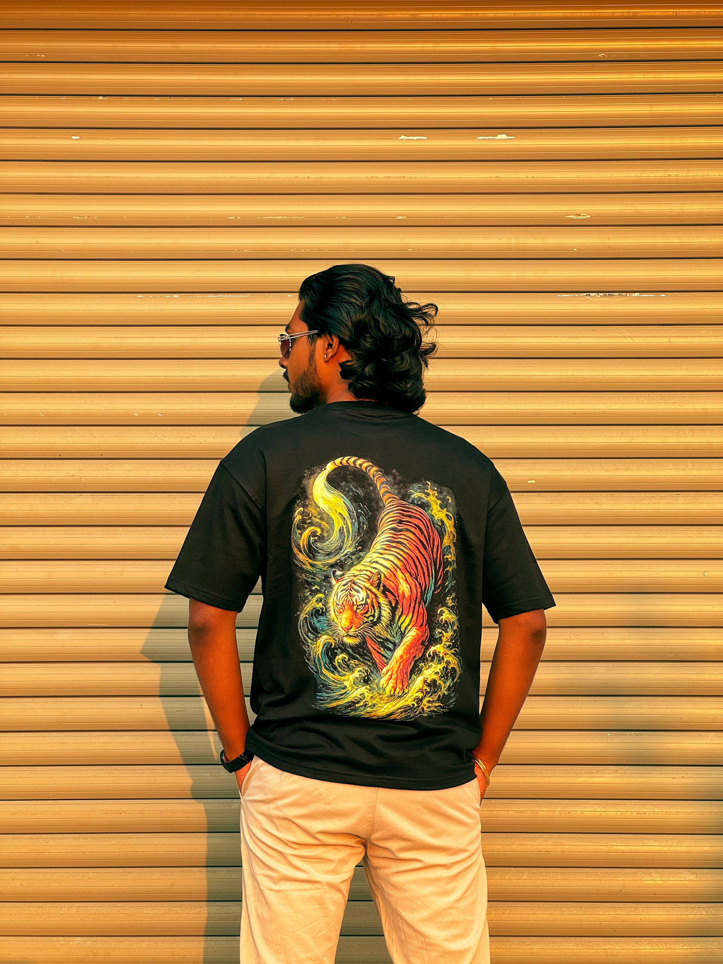 AVENGE TIGER OVERSIZED T-SHIRT 🐅